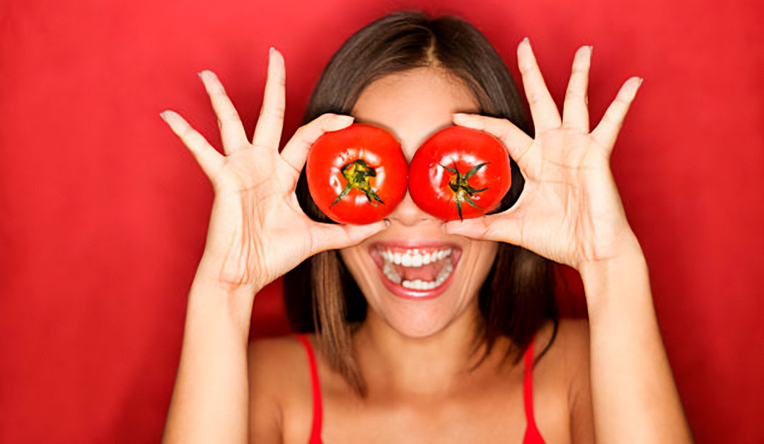 COnheça os benefícios do tomate, vitaminas A e C: a dupla responsável pela vida longa